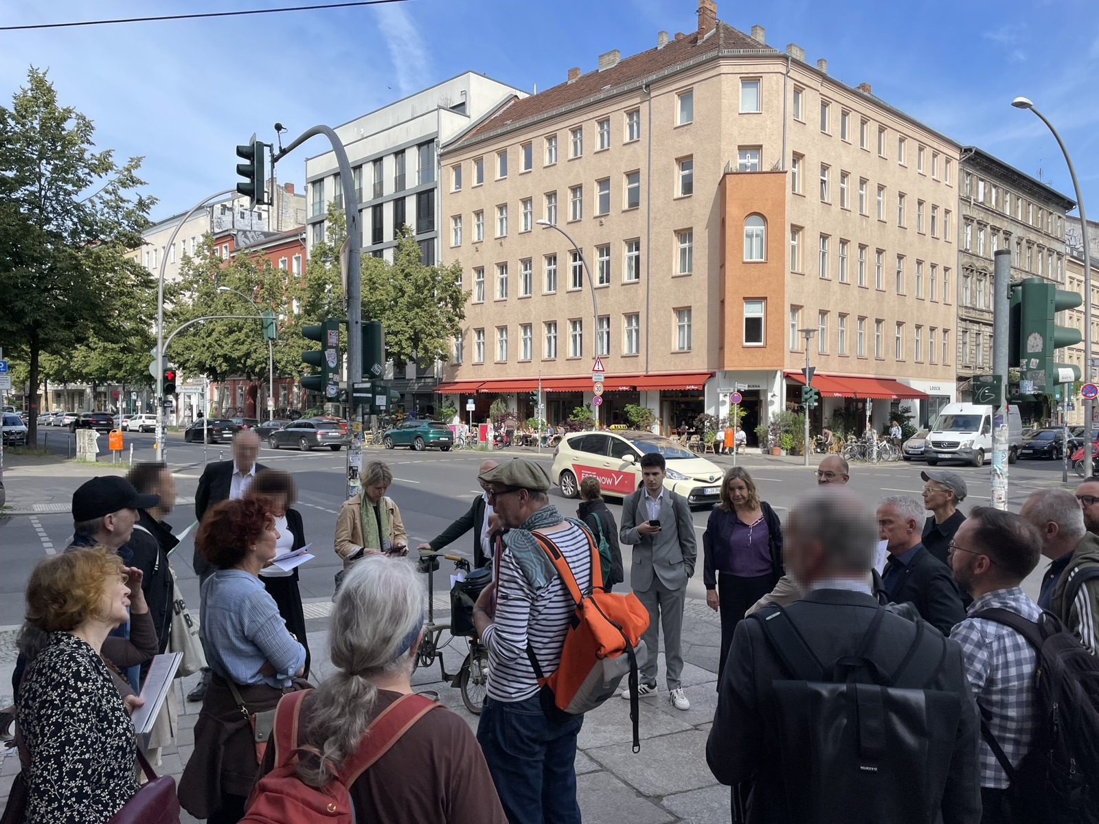 Besuch_verpixelt
